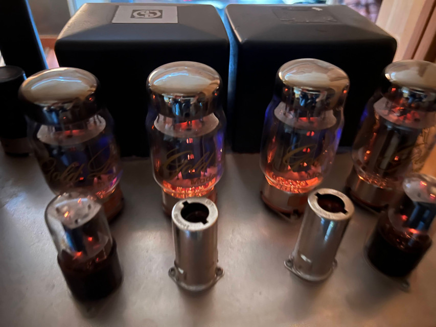 こだわり【珈琲】ご案内ページに於けるトップセクション・スライドショーでの「コーヒードリップ中４」イメージ画像です