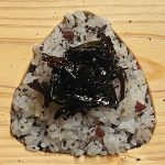 こだわり【おにぎり】昆布(カリカリ梅しそご飯)