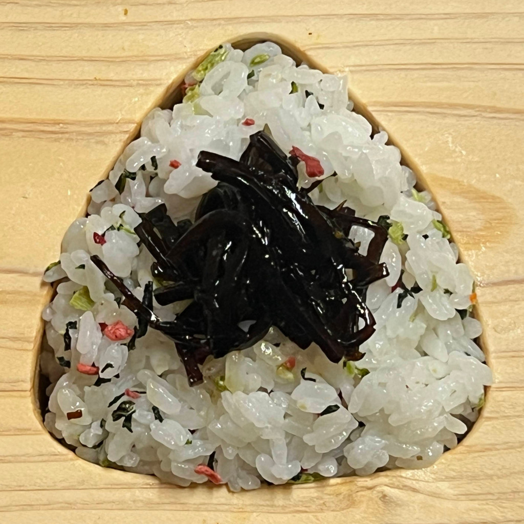 こだわり【おにぎり】昆布（５色の混ぜご飯）